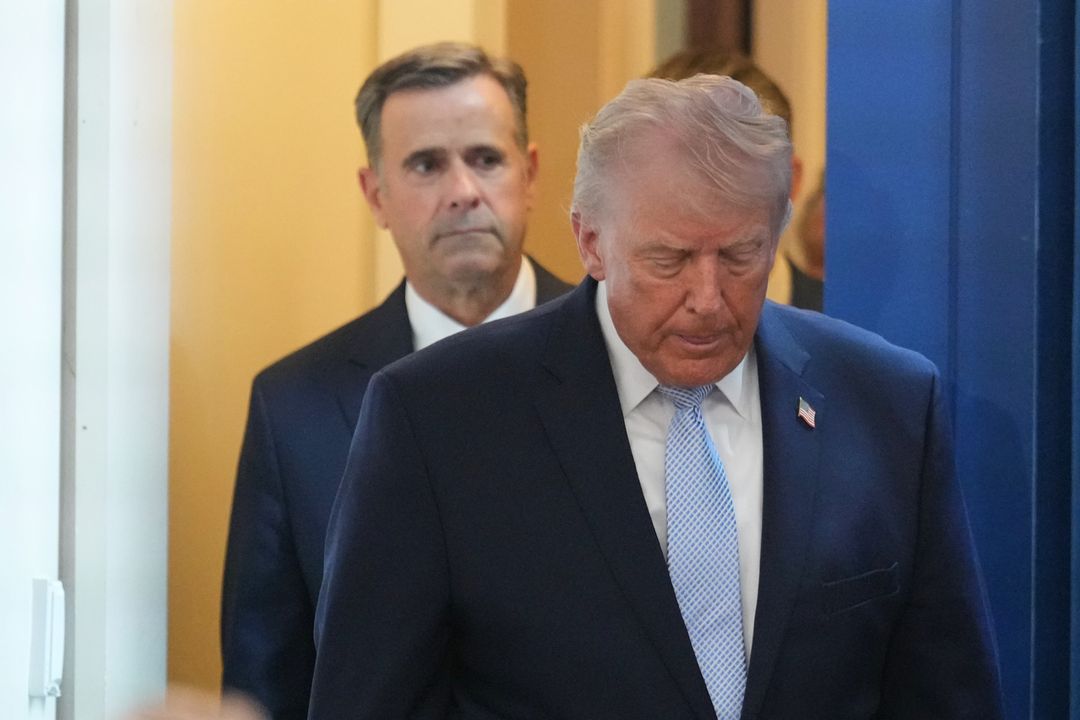 TRT World - Trump threatens Iran with consequences for failing to reach deal