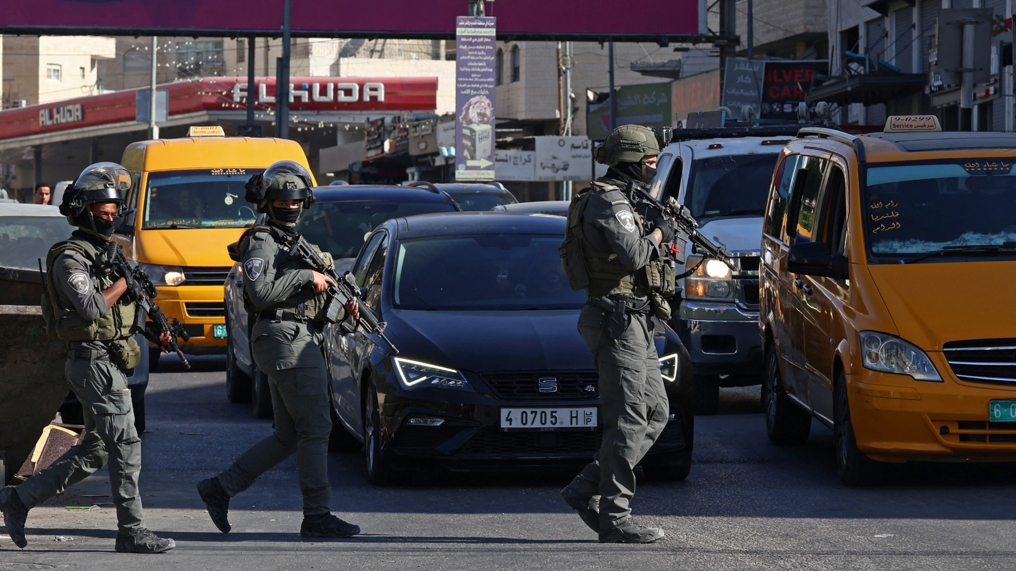 Israeli army launches large-scale assault in East Jerusalem refugee camp