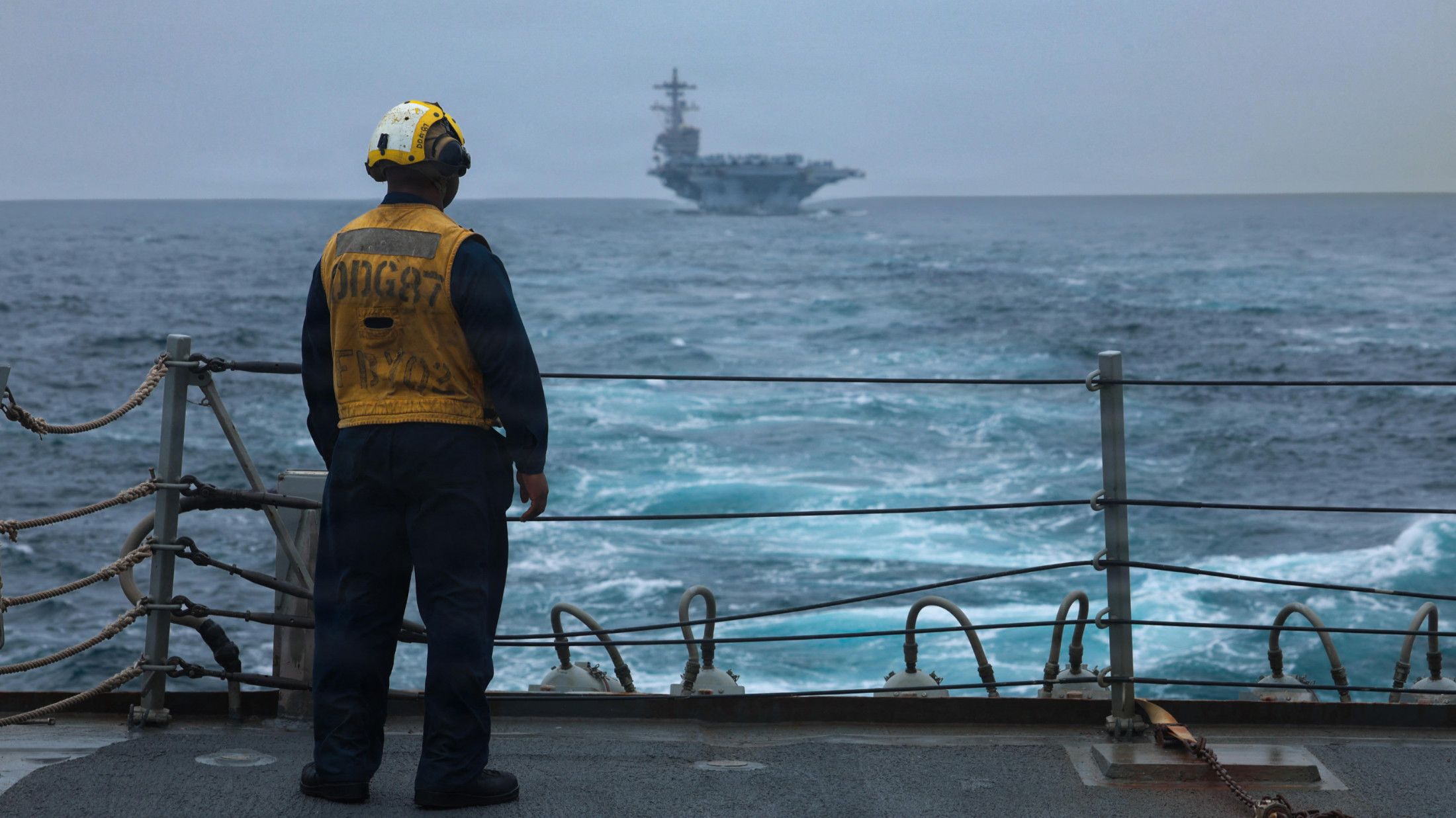 Iranian press review: Cheers erupt as US warships come under fire