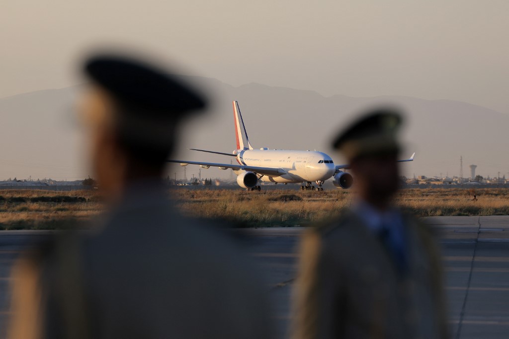 Israel quietly lifts block on night flights at Syria's airports