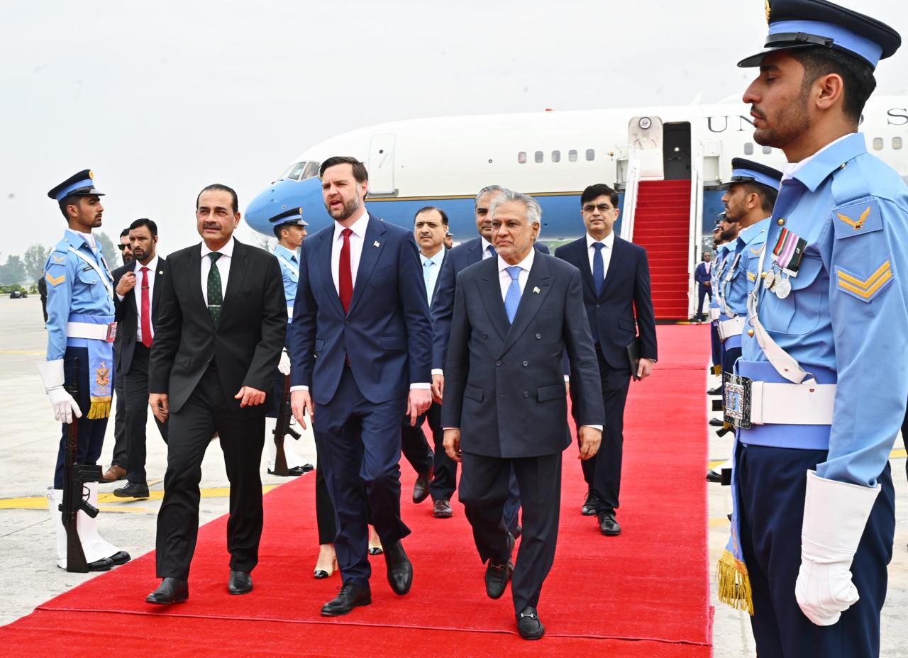 US–Iran showdown begins: delegations land for high-stakes talks in Islamabad