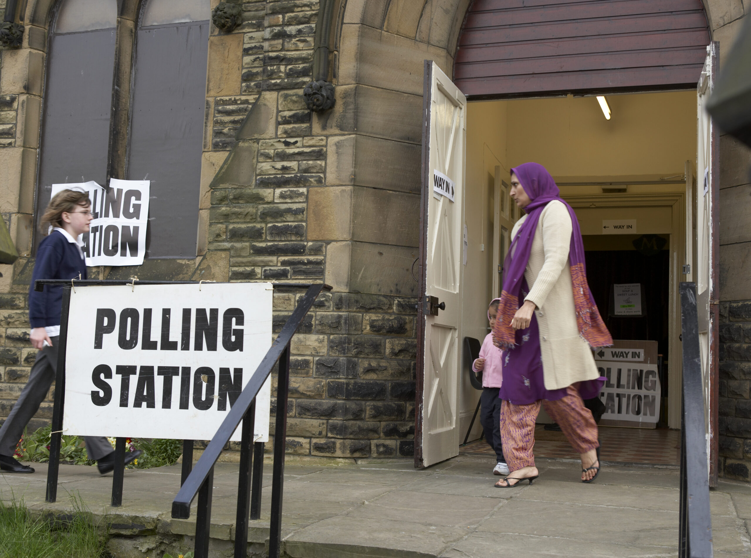 Who should Muslims vote for in the UK local elections?