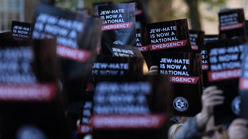 The Muslim victim who wasn't there: Golders Green and the 'ghost logic' of Islamophobia